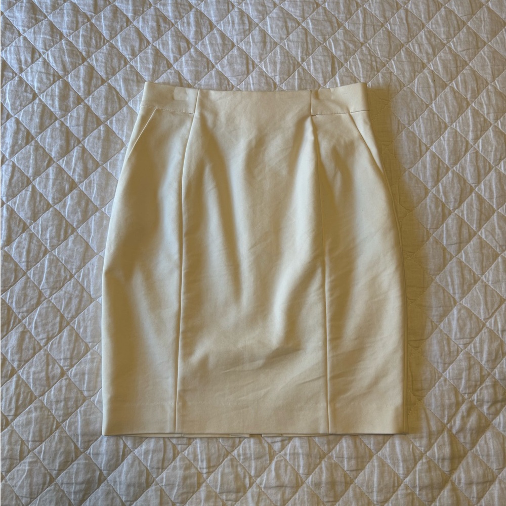 H&M Beige Pencil Skirt